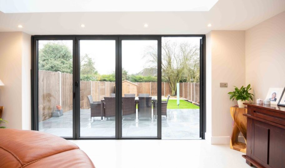 aluminium-bifold-doors-uk-everglade-windows-finchley