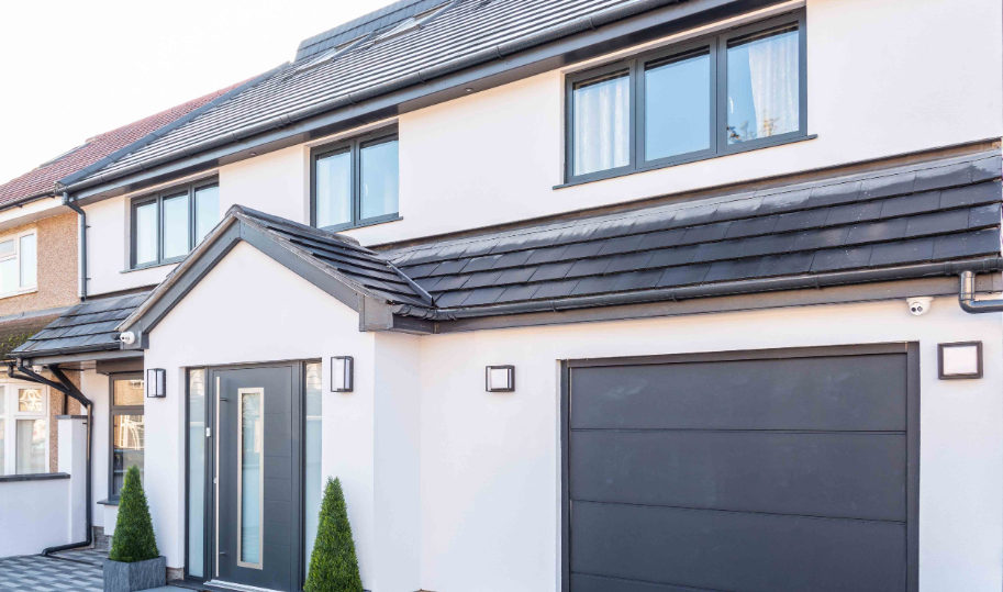 aluminium-designer-front-doors-everglade-windows-cookham