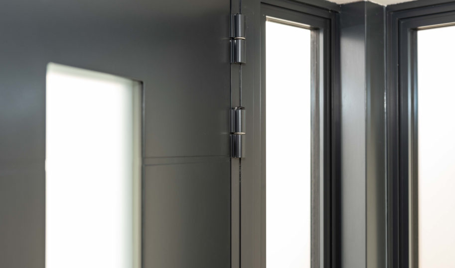 aluminium-designer-front-doors-everglade-windows-ealing