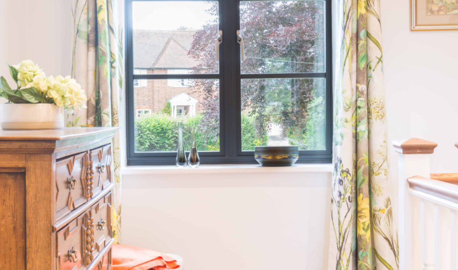 air-mod-flush-casement-windows-everglade-windows-perivale