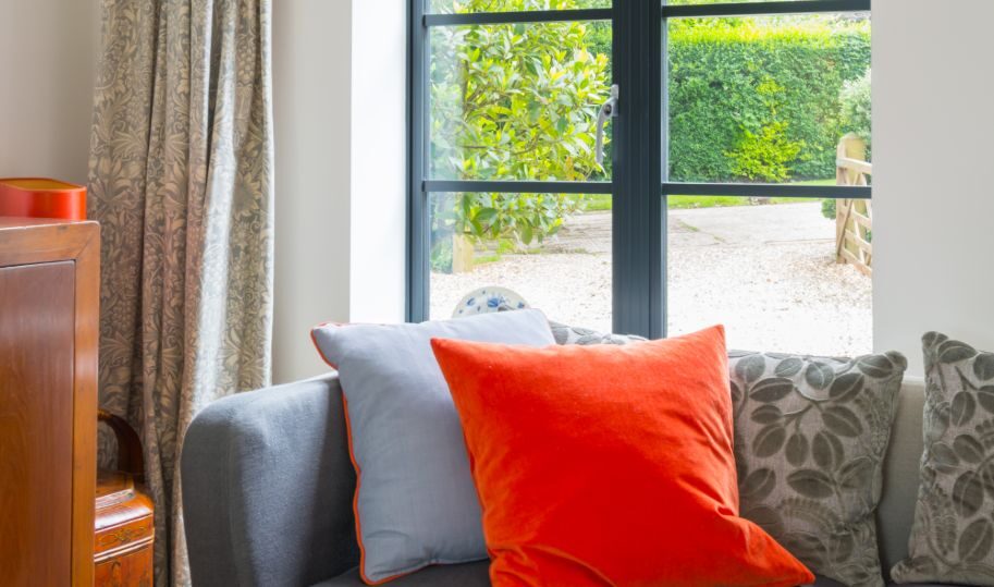A modern twist on heritage style aluminium windows (2)