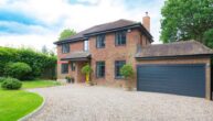 A modern twist on heritage style aluminium windows (9)