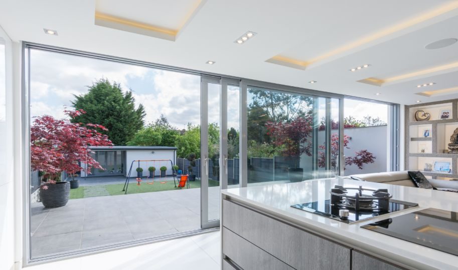 Kitchen extension with glazed wall (12)